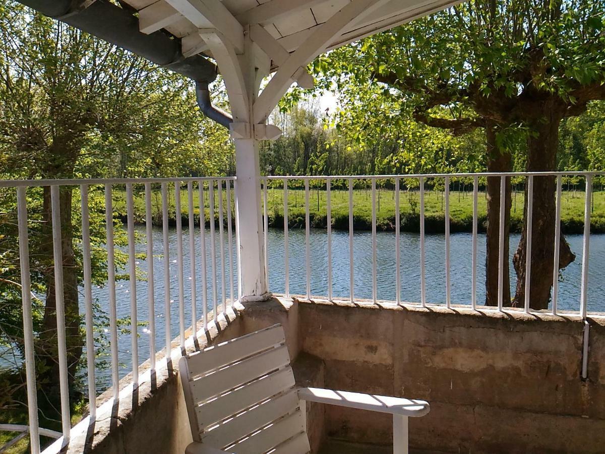 Villa Le Gué Renard-un Balcon Sur La Charente Jarnac Esterno foto